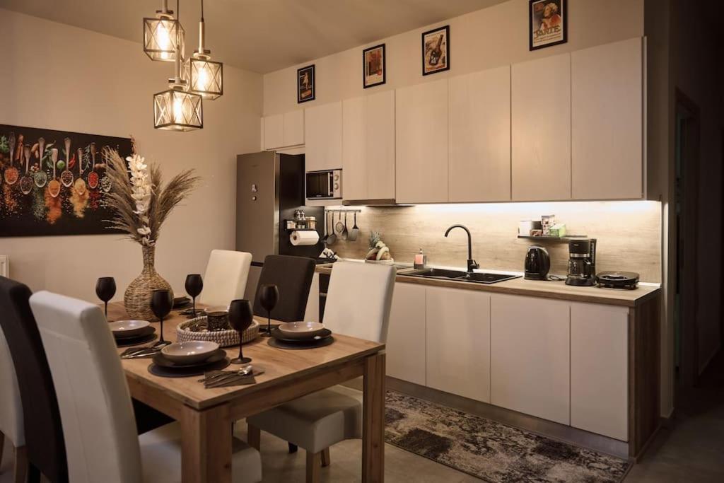 Villa Filarety Luxury House เทสซาโลนิกิ ภายนอก รูปภาพ
